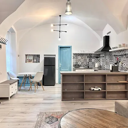 Festival Inn Apartment